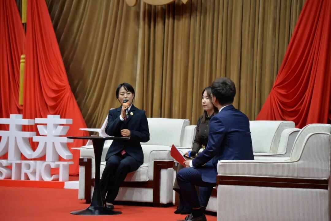 ��ɫ���Ʒ�ƻ��ʯ�����죺������齨��һ�ش�ˮ